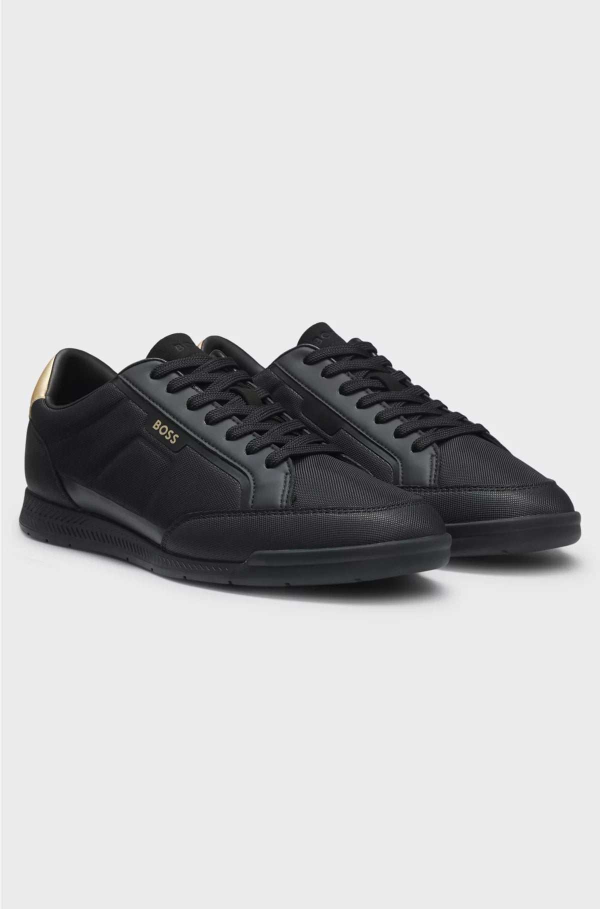 MIXED-MATERIAL TRAINERS WITH CONTRAST BACK TAB